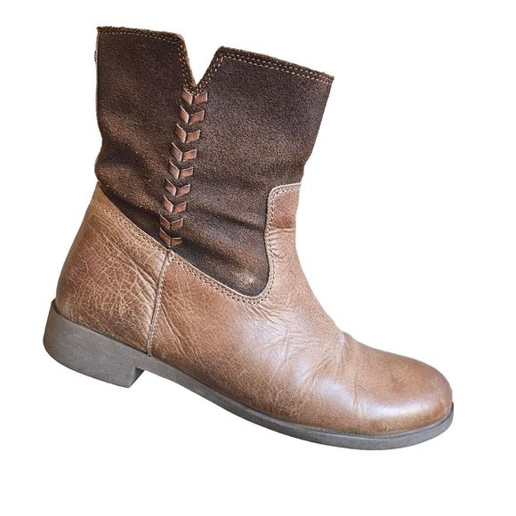 OluKai Shoes - Olukai Kaupili Short Women's Brown Leather Boots Size Size: US W 7 Western Boho